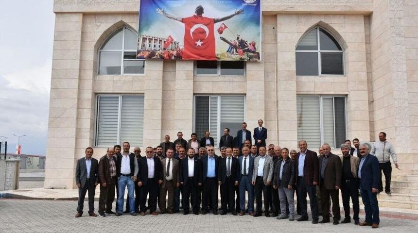 Ak Parti İl Başkanı Ve Milletvekilleri &Uuml;reticilerle Buluştu