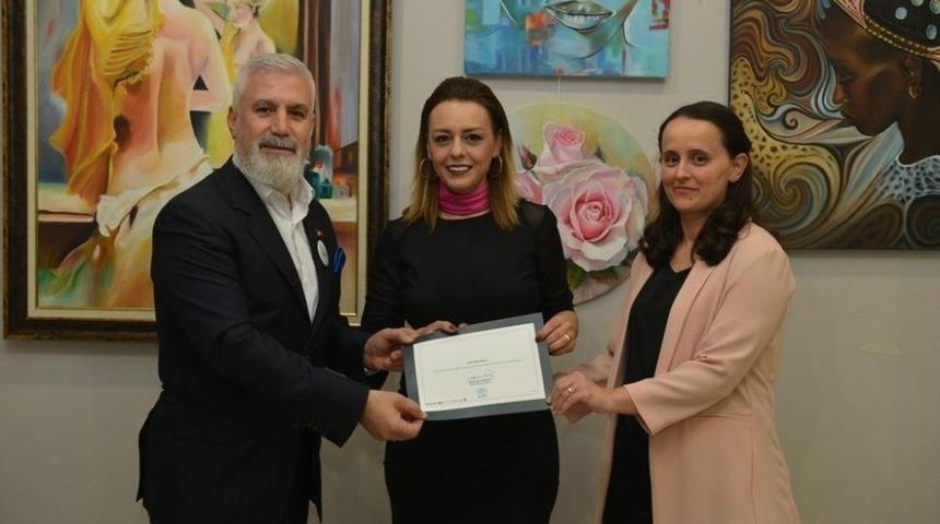 Resim At&ouml;lyesi Kursiyerlerinden Sergi