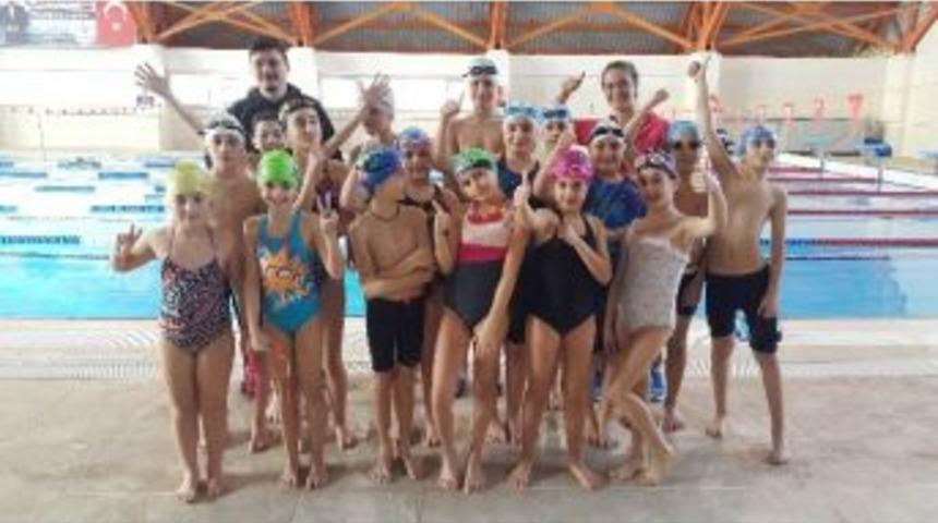 D&uuml;zceli Y&uuml;z&uuml;c&uuml;lerin Hedefi Guruptan &Ccedil;ıkmak