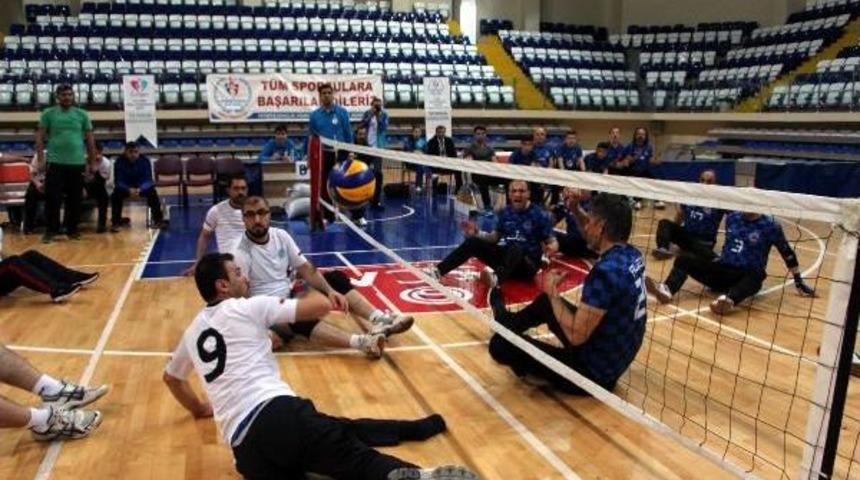 Fethiye'de Voleybol Ş&ouml;leni