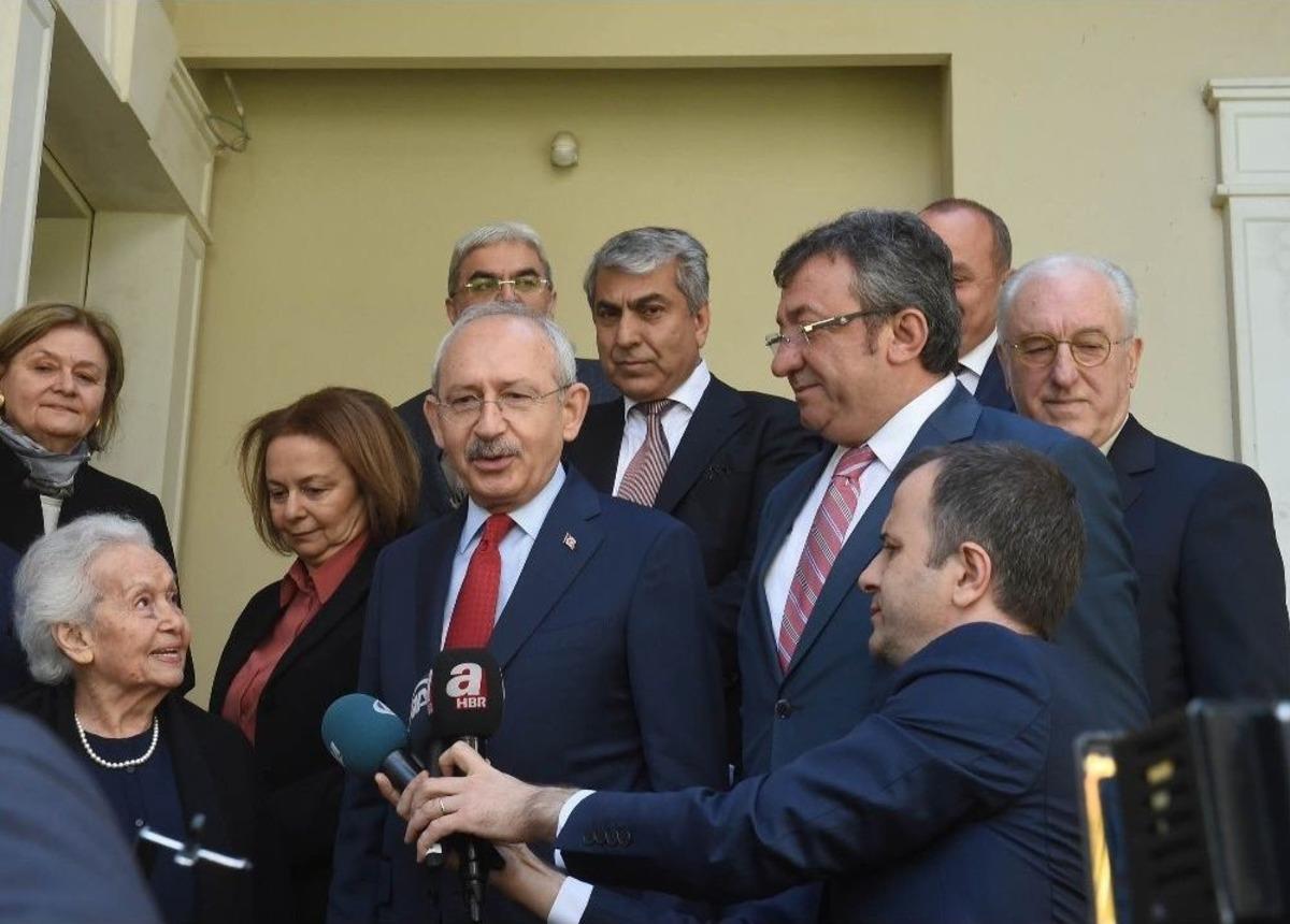 Kemal Kılı&ccedil;daroğlu, Celal Bayar&rsquo;ın Kızı Nil&uuml;fer G&uuml;rsoy&rsquo;u Evinde Ziyaret Etti