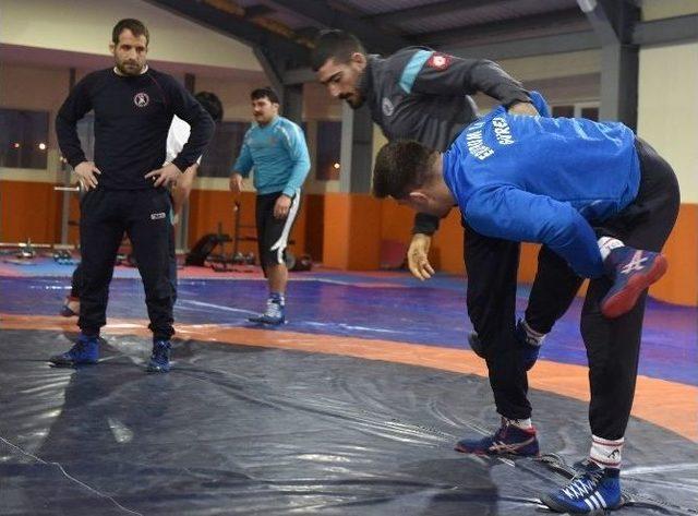 Büyükşehir’in Pehlivanı Ertürk: “hedefim Tokyo 2020”