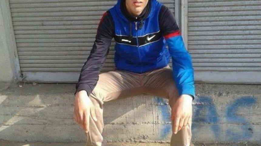 Ter&ouml;r &Ouml;rg&uuml;t&uuml; Pkk Propagandası Yapan Asker Tutuklandı