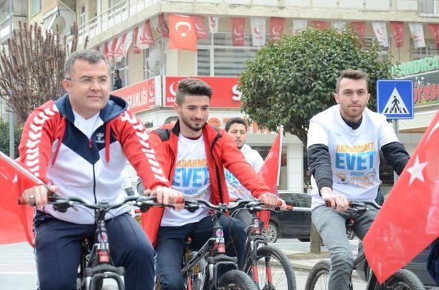 Ak Parti Geleceğe Pedal Çevirdi