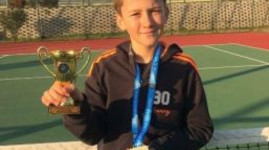 Osmangazili Engelli Tenis&ccedil;iden B&uuml;y&uuml;k Başarı