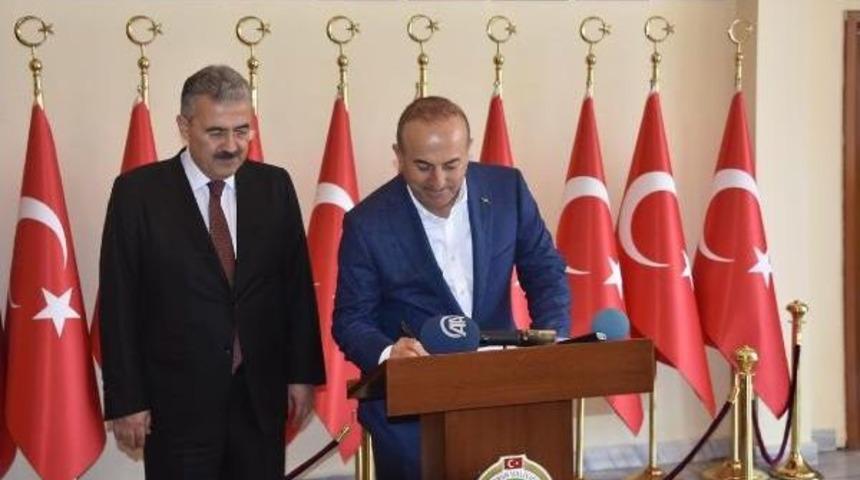 &Ccedil;avuşoğlu: Değişen Tek Şey; H&uuml;k&uuml;meti Cumhurbaşkanı Mı, Başbakan Mı Kuracak? (2)
