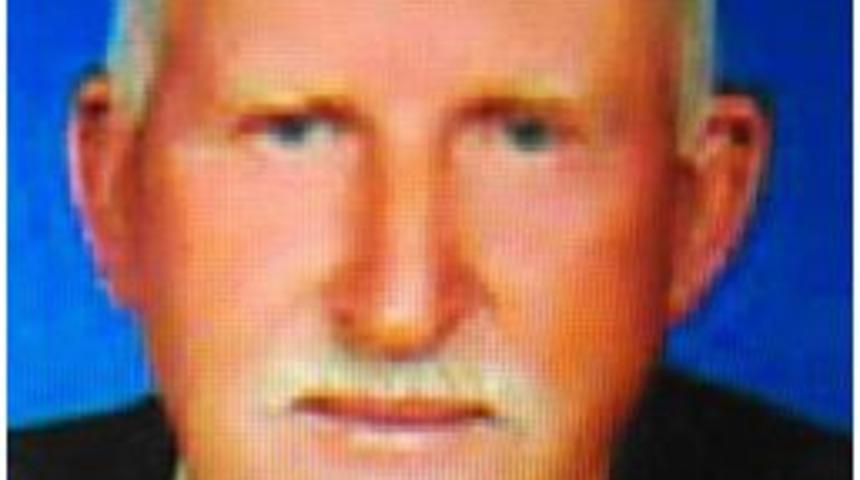 Kamyon &Ccedil;arpan Trakt&ouml;r&uuml;n S&uuml;r&uuml;c&uuml;s&uuml; &Ouml;ld&uuml;