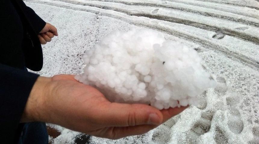 Gaziantep&rsquo;te Yağmur Ve Dolu Etkili Oldu