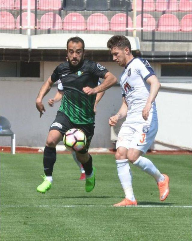 Akhisar Belediyespor-Medipol Başakşehir Fotoğrafları