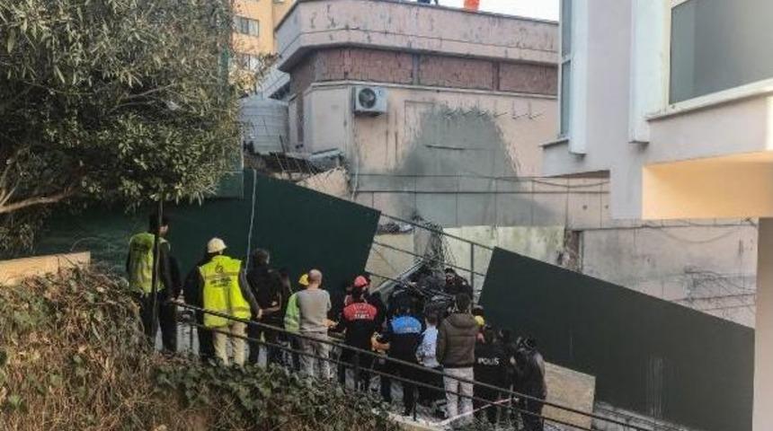 Nişantaşı'nda Iş Makinası Beton Blokun Altında Kaldı: 1 Yaralı