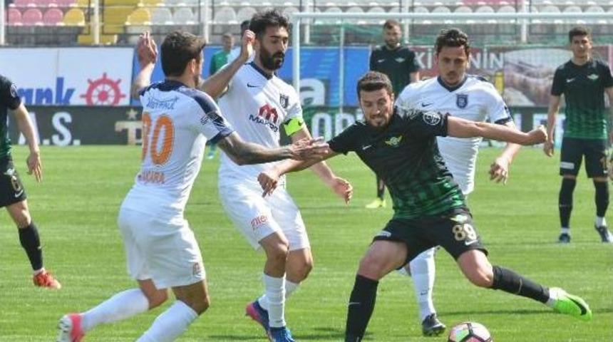 Akhisar Belediyespor-Medipol Başakşehir Ek Fotoğraflar