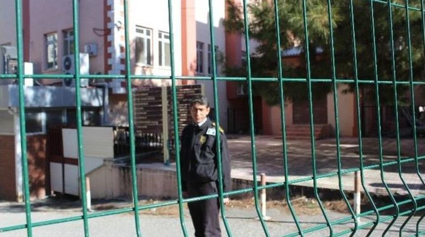 Eski Hastane Binasında G&uuml;venlik &Ouml;nlemi Arttırıldı