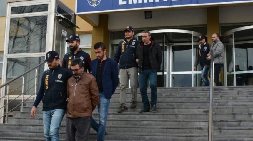 Hdp İl Başkanının Oğlu Yurt Dışındaki Vatandaşların Banka Hesaplarını Boşaltmış