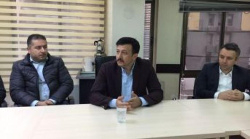 Ak Partili Hamza Dağ İzmir&rsquo;de &rsquo;referandum&rsquo; Mesaisinde