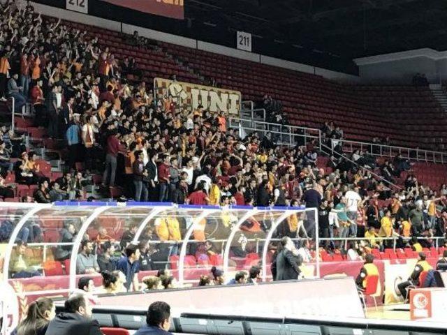 Galatasaray-Fenerbahçe Kadın Basketbol Maçından Fotoğraflar