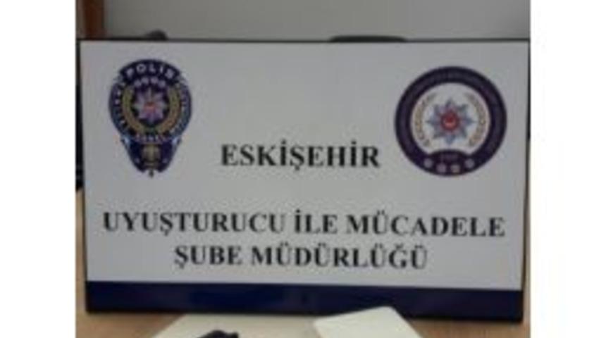 Eskişehir&rsquo;de Uyuşturucu Ticareti Yapan 2 Ş&uuml;pheli Tutuklandı