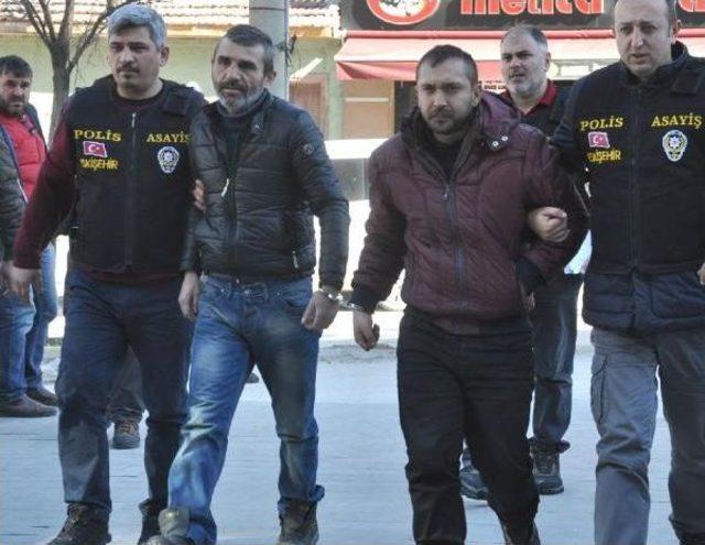 T&uuml;fekle Market Soyanlar Yakalandı 3