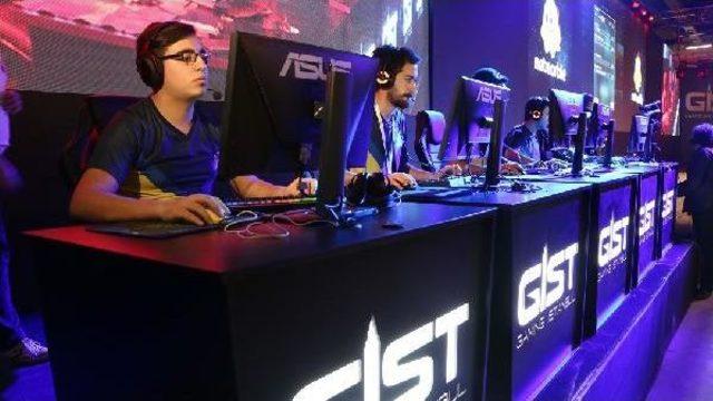 Gaming İstanbul 2017 Oyun Severlere Kapılarını Açtı