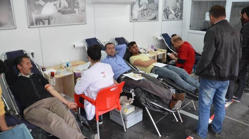 Hask&ouml;y&rsquo;de 91 &Uuml;nite Kan Bağışı