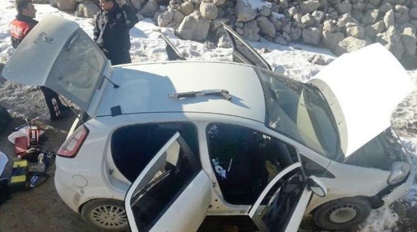 Uyuşturucu Paketlerken Fark Edildiler