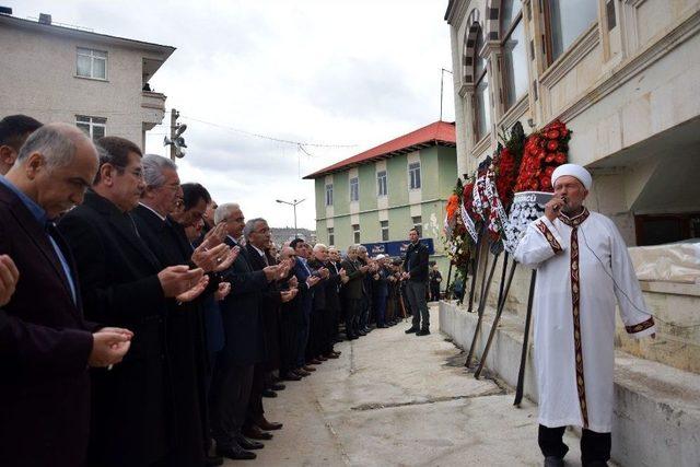 Başbakan Yardımcısı Canikli Türkiye’nin Büyüme Rakamlarını Değerlendirdi