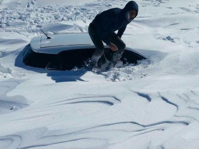 Diyarbakır-Viranşehir Yolunda Kar Mahsuru 4 Kişi 14 Saatte Kurtarıldı 2