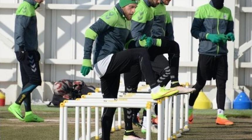 Konyaspor&rsquo;da Kupa Mesaisi S&uuml;r&uuml;yor