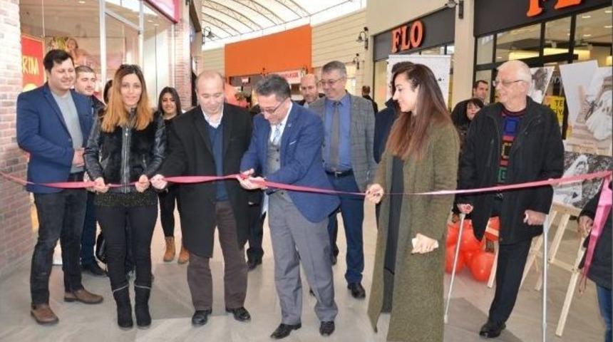 Masal Tadında Sergi