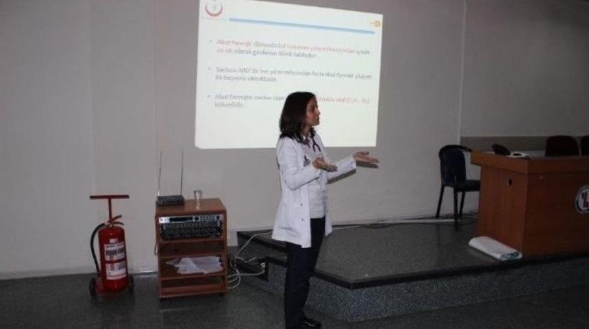 Kırıkkale&rsquo;de Akılcı İla&ccedil; Eğitimi