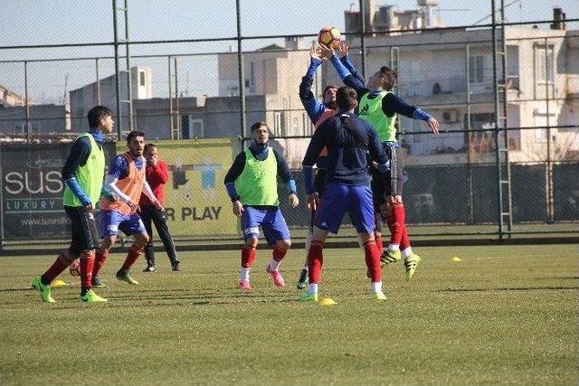 Karabükspor 2 Oyuncu Yabancı Kontenjanına Takıldı