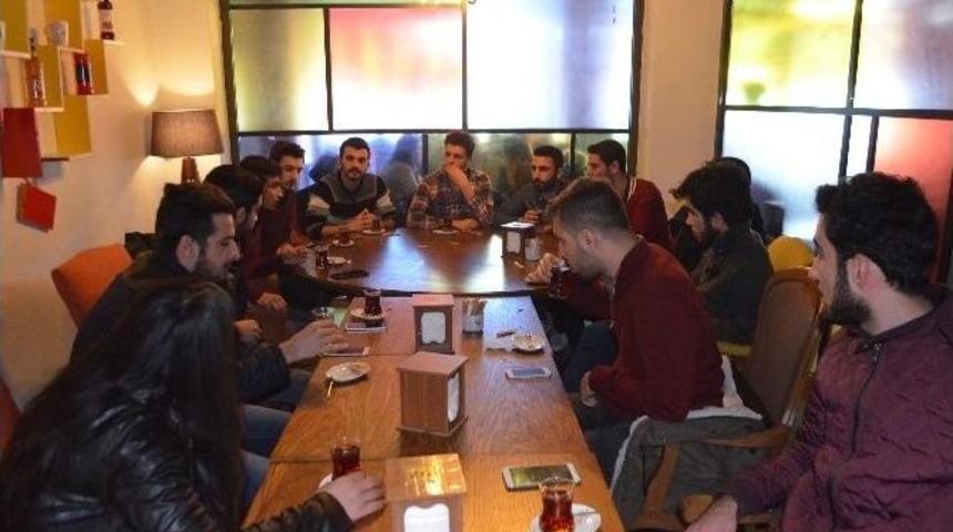 Okul Boyama Ekibi Yeni Proje İ&ccedil;in Toplandı