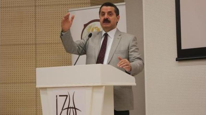 Bakan &Ccedil;elik: &ldquo;Gen&ccedil;lere Demokrasi I&ccedil;in, Şehit Olmak I&ccedil;in Koş Diyorsunuz Ama Milletvekili Olmalarını Sorguluyorsunuz&rdquo;