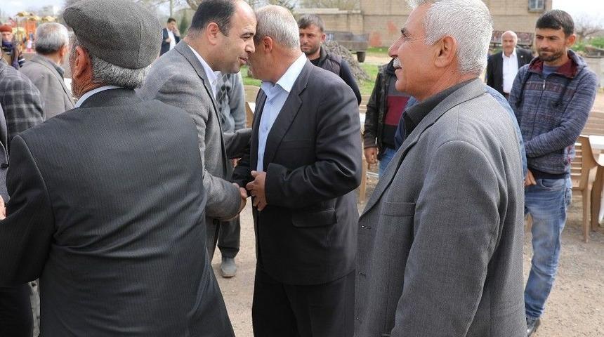 Başkan &Ccedil;ift&ccedil;i, Referandum &Ccedil;alışmalarını S&uuml;rd&uuml;r&uuml;yor