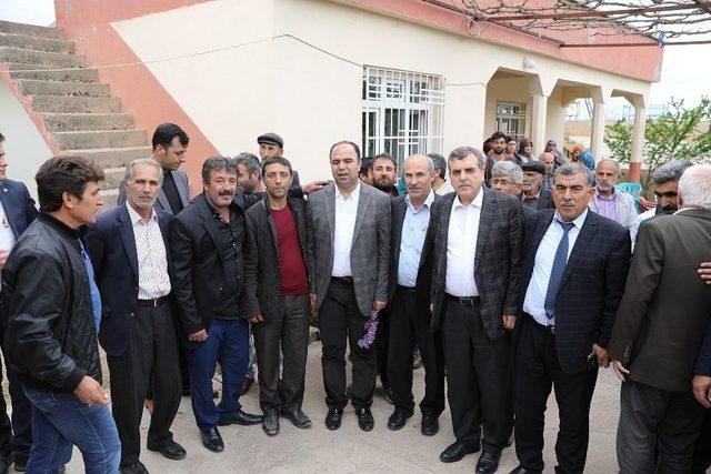 Başkan &Ccedil;ift&ccedil;i, Referandum &Ccedil;alışmalarını S&uuml;rd&uuml;r&uuml;yor 1