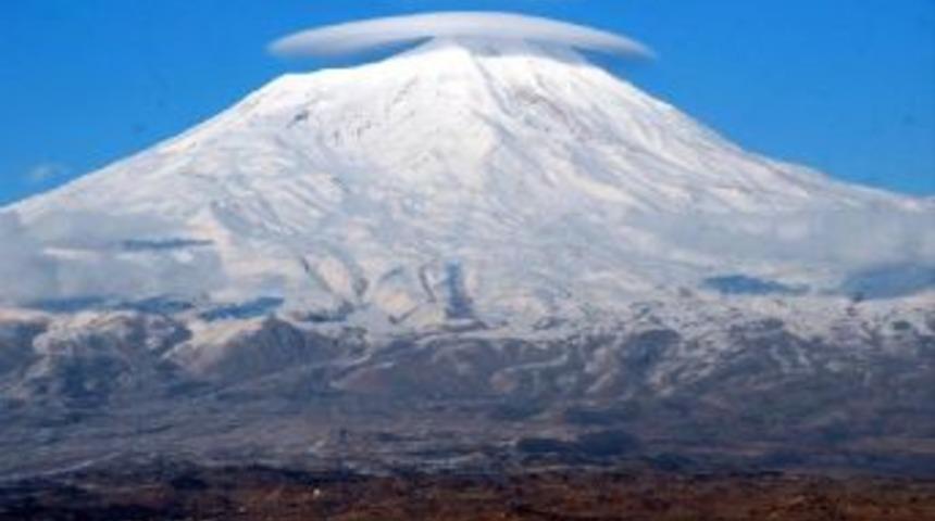 Ağrı Ve Tend&uuml;rek Dağları 1 Yıl 'askeri G&uuml;venlik B&ouml;lgesi' Ilan Edildi