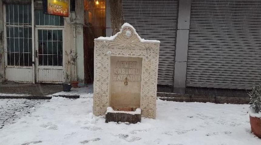 Silvan&rsquo;da Şehitler Anısına Su Hayratı