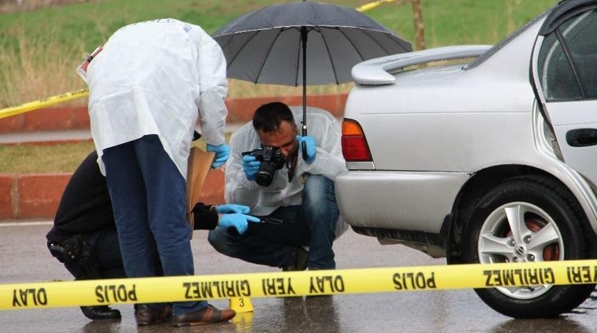 Elazığ&rsquo;da Amca &Ccedil;ocukları &Ccedil;atıştı: 1 Yaralı