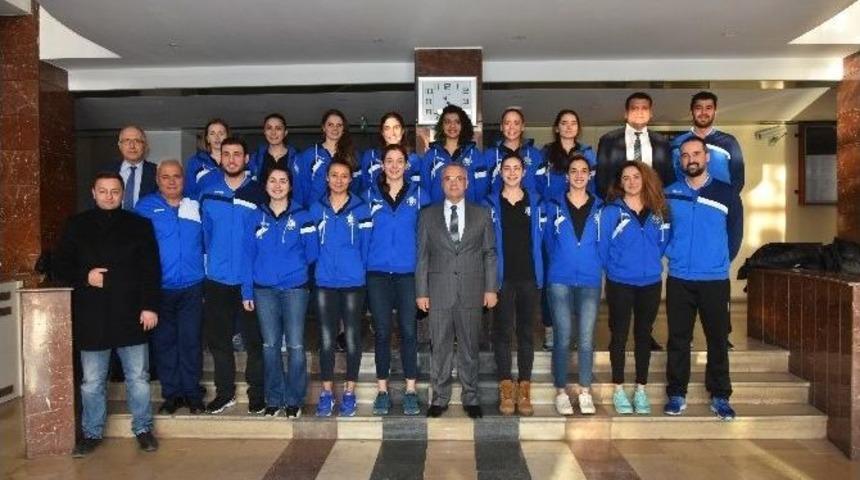 Başkan Kayda, Bayan Voleybol Takımını Ağırladı
