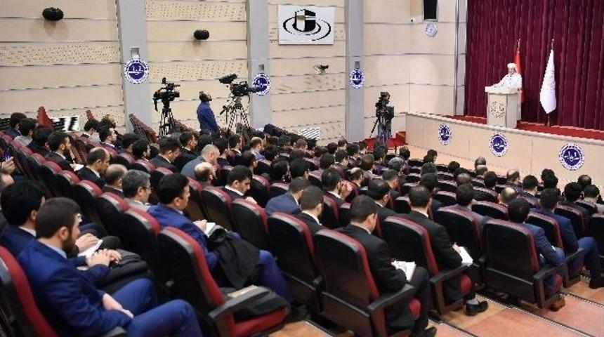 Diyanet İşleri Başkanı G&ouml;rmez G&ouml;reve Başlayacak 5 Bin İmama Seslendi