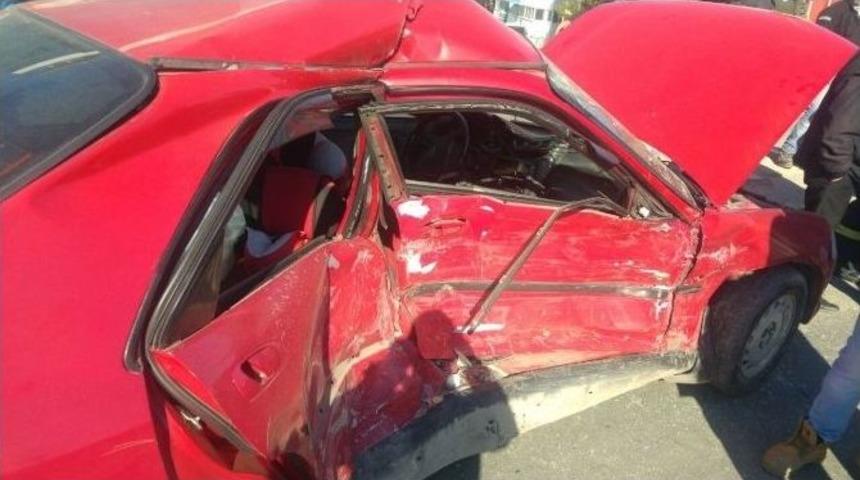 Karam&uuml;rsel&rsquo;de Trafik Kazası: 3 Yaralı