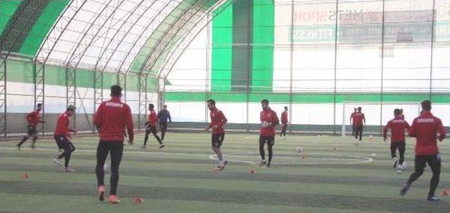 Samsunspor Teknik Direktörü Özköylü: Ligi Rahat Bir Yerde Tamamlamak Istiyoruz