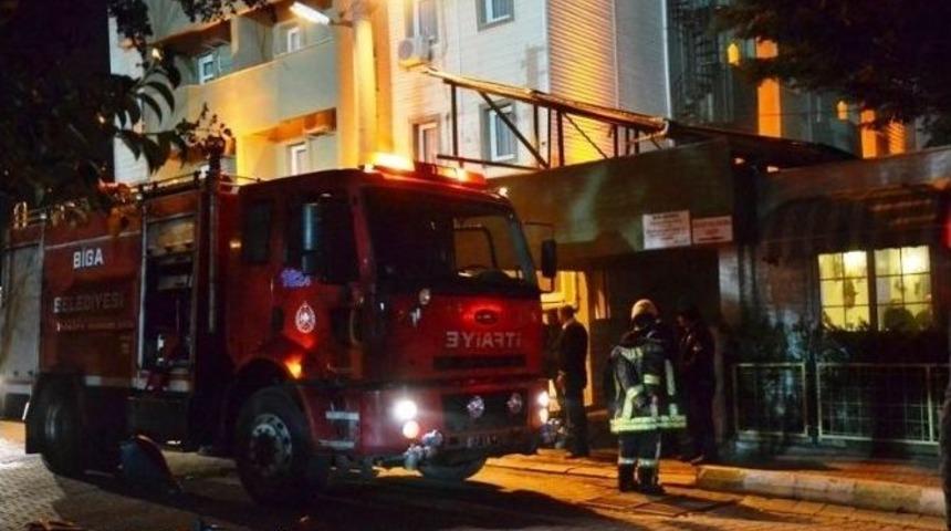 Biga&rsquo;da Otelin Kazan Dairesinde Yangın &Ccedil;ıktı