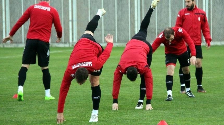 Özköylü: “ilk Yarıdaki Takım İle Bu Takım Arasında Dağlar Kadar Fark Var”