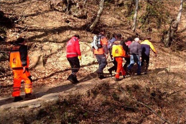 Kent Ormanında Kayboldu, Cesedi Şelalede Bulundu