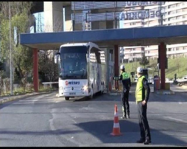 Otobüse Yolcu Gibi Binen 'sivil Trafik Polisi'nden Denetim