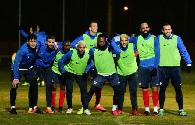 Antalyaspor'da Sürpriz Doğum Günü