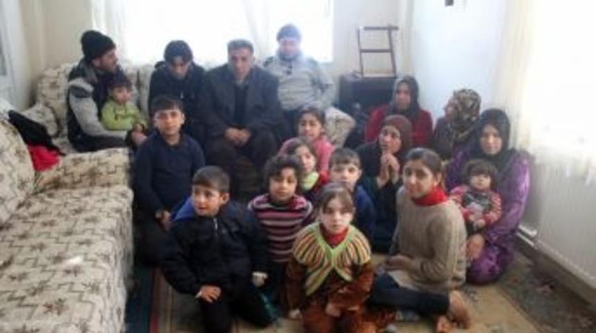 (&ouml;zel Haber) Musul&rsquo;dan Ka&ccedil;an 22 Kişilik Aile Kayseri&rsquo;de Yaşam Savaşı Veriyor