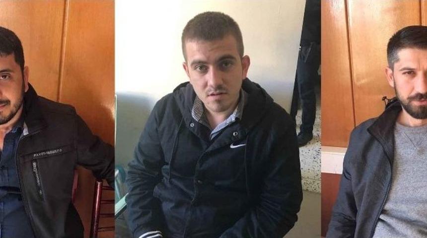 Kartal&rsquo;da 3 Ş&uuml;pheli 2 Silah Ve Sahte Kimliklerle Yakalandı