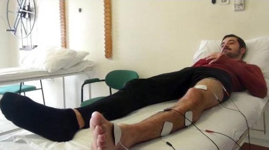 Tekerlekli Sandalyeyle Geldiği Hastaneden Y&uuml;r&uuml;yerek &Ccedil;ıktı