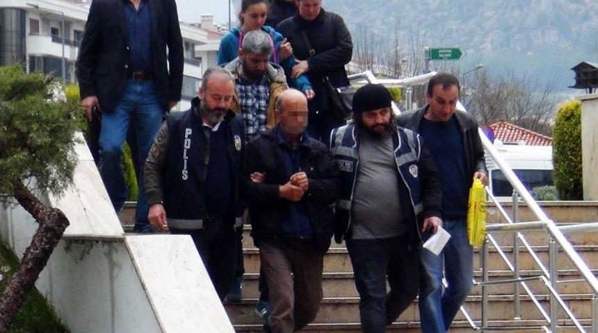 Cesedi Yanmış Halde Bulunun Kadının &Ouml;l&uuml;m&uuml;yle İlgili Oğlu Tutuklandı